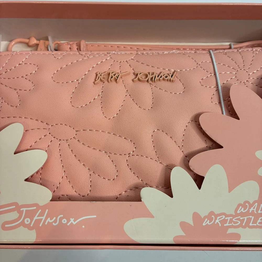 Betsey Johnson Light Pink Floral Stitch Zip Around Wallet Boxed Gift NWT